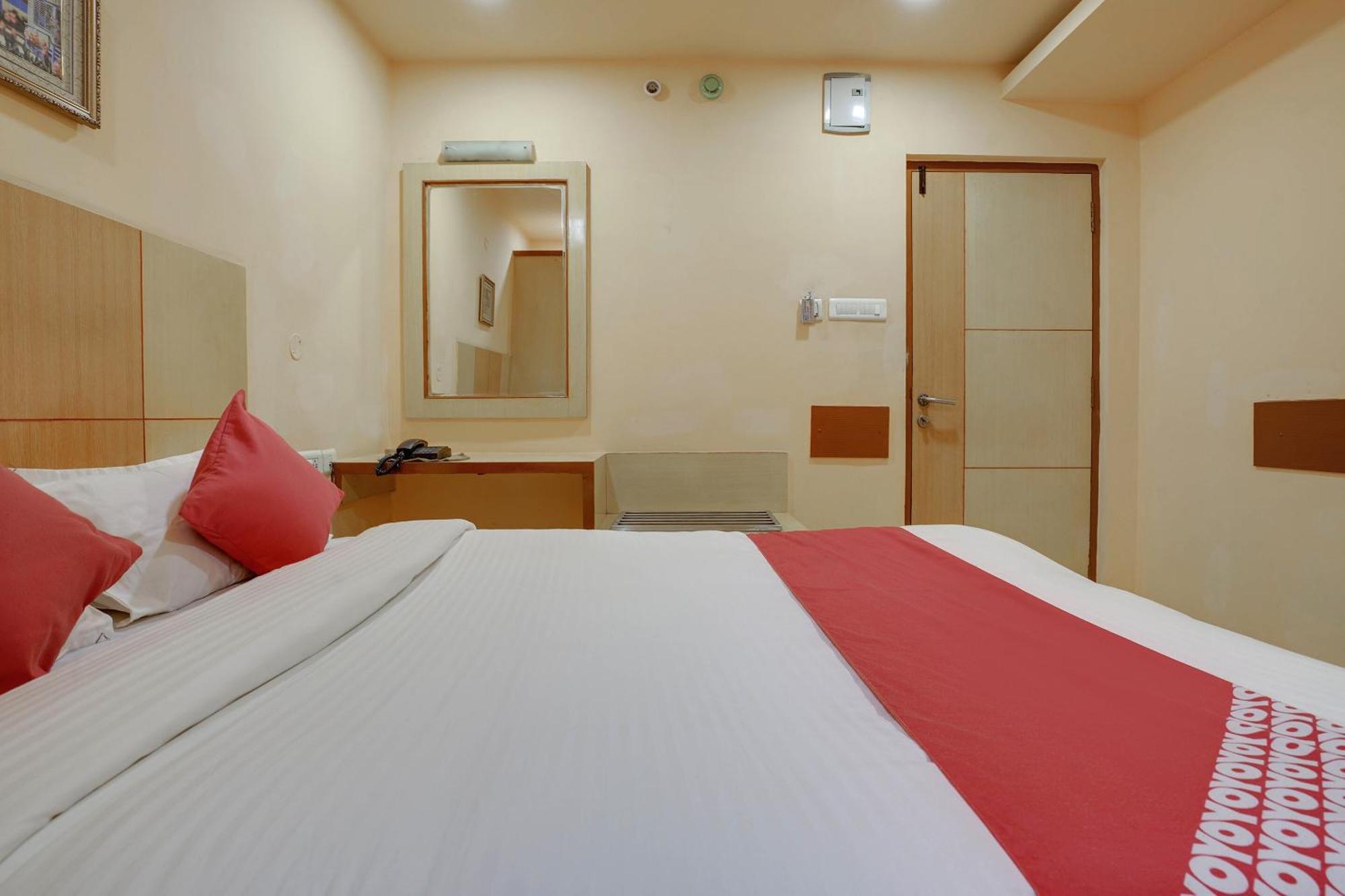 Hotel O Shanta Residency Lodge Sururnagar المظهر الخارجي الصورة